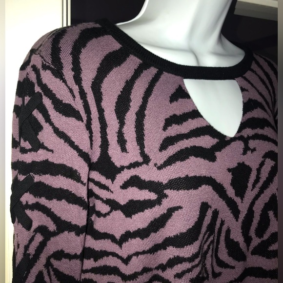 Rock & Republic Sweater Women Small Purple Pullover Animal Print Ties on Sleeves - Picture 1 of 7